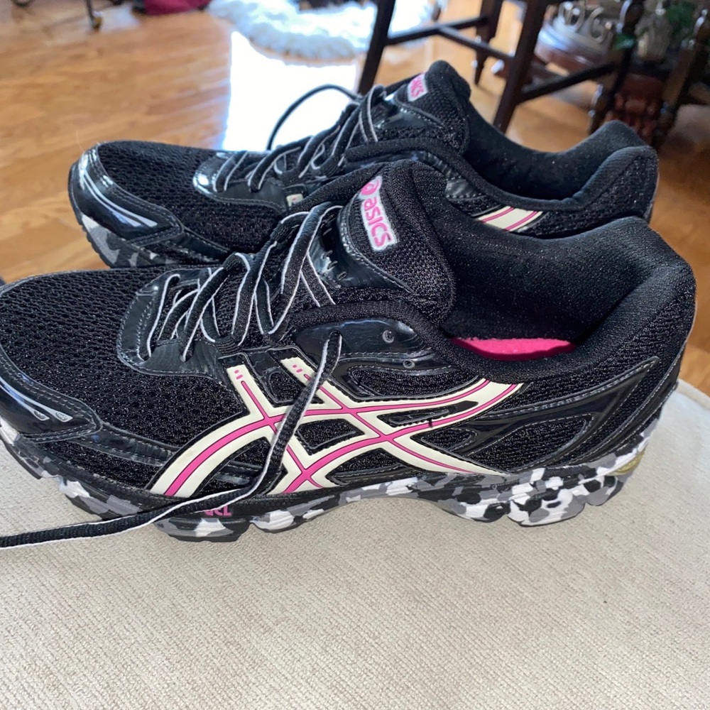 ASICS Women's Gel Flashpoint Black/Pink  Camo Crosstraining Running Shoes Sz 9